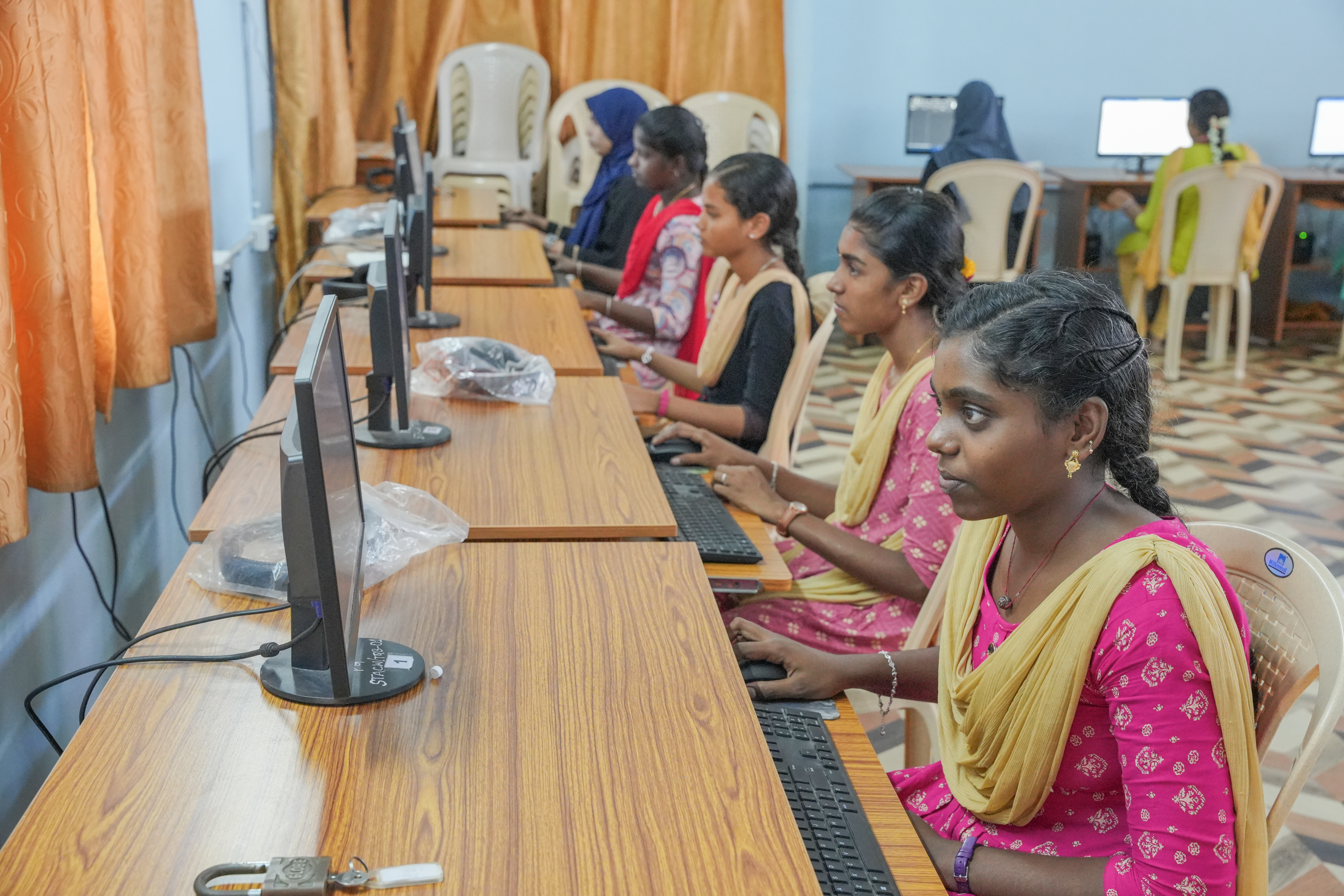 Computer Lab Facility Overview